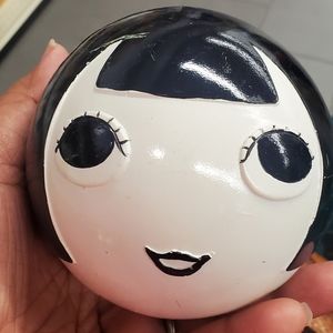 Pier 1 Girl sphere